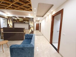 Hotel Scarlet