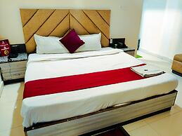 Hotel Royal Aanandam