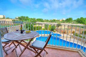 Spacious Apartment With Pool in Misrah Simar Qala