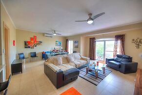Spacious Apartment With Pool in Misrah Simar Qala