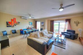 Spacious Apartment With Pool in Misrah Simar Qala