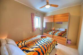 Spacious Apartment With Pool in Misrah Simar Qala