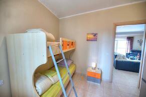 Spacious Apartment With Pool in Misrah Simar Qala