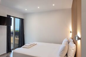 AIRSCAPE HOTEL FREE SHUTTLE ATH AIRPORT