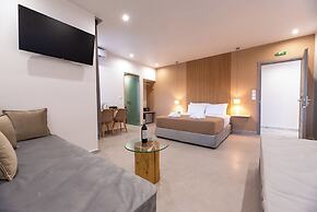 AIRSCAPE HOTEL FREE SHUTTLE ATH AIRPORT