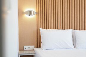 AIRSCAPE HOTEL FREE SHUTTLE ATH AIRPORT