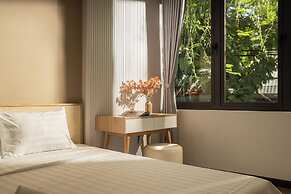 N to M Cozy House