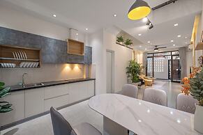 N to M Cozy House
