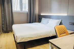Hotel Golden Madrid