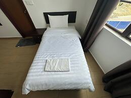 Glistar Hotel