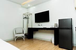 Madison Suites Mactan Cebu