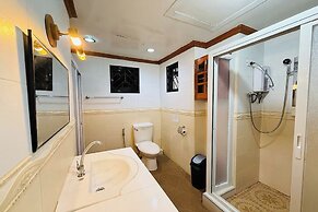 Mountain Transient Lodge