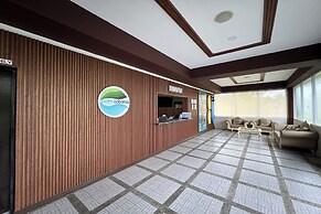 Palm Cabanas Resort