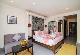 Angkor Home 27