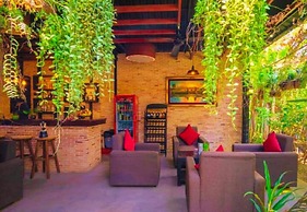 Angkor Home 27