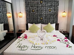 Angkor Home 27
