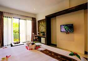 Angkor Home 27