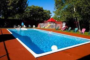 The Clansman Motel