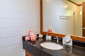 4BR Villa beach walking distance KBR44