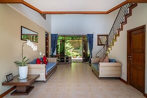 4BR Villa beach walking distance KBR44
