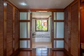 4BR Villa beach walking distance KBR44