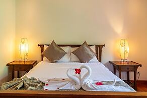 4BR Villa beach walking distance KBR44