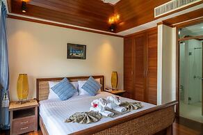 4BR Villa beach walking distance KBR44