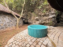 Cendana Trang An Retreat