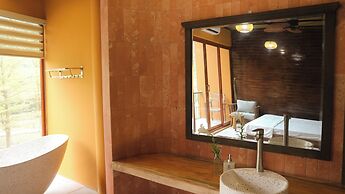 Cendana Trang An Retreat