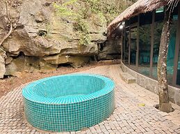 Cendana Trang An Retreat
