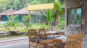 Cendana Trang An Retreat