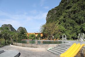 Cendana Trang An Retreat