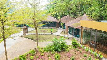 Cendana Trang An Retreat