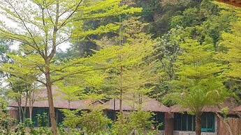 Cendana Trang An Retreat