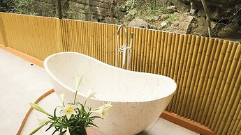 Cendana Trang An Retreat