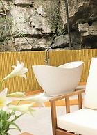 Cendana Trang An Retreat