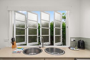 Charming 1-bed Cottage With Garden Retreat