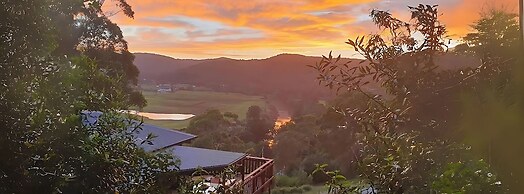 Paterson Skywalk & Bush Bedroom