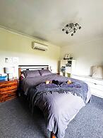 Paterson Skywalk & Bush Bedroom