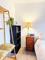 Paterson Skywalk & Bush Bedroom