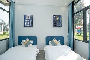 Solar LuxStay Villa - Long Beach