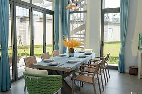 Solar LuxStay Villa - Long Beach