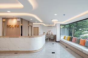 Solyn Hotel
