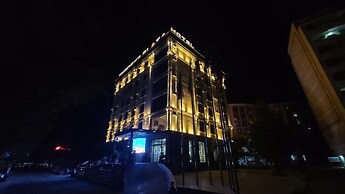 ShedevrPLAZA