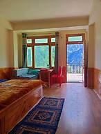 Aarav Chaaras Homestay