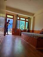 Aarav Chaaras Homestay