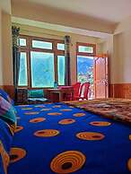 Aarav Chaaras Homestay