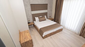 HOLMİ OTEL