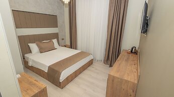 HOLMİ OTEL