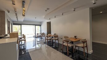 HOLMİ OTEL